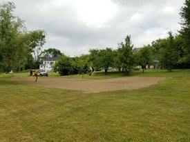 lawn reconditioning three thumb